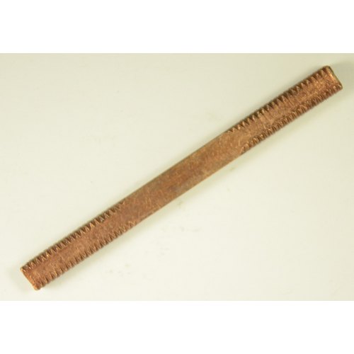 #18 Spindle Straight 3-5/8"